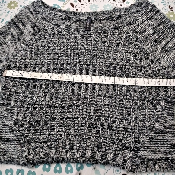 Full Tilt Knitted Cropped Woman Sweater. Black and White cropped sweater. - Picture 2 of 6